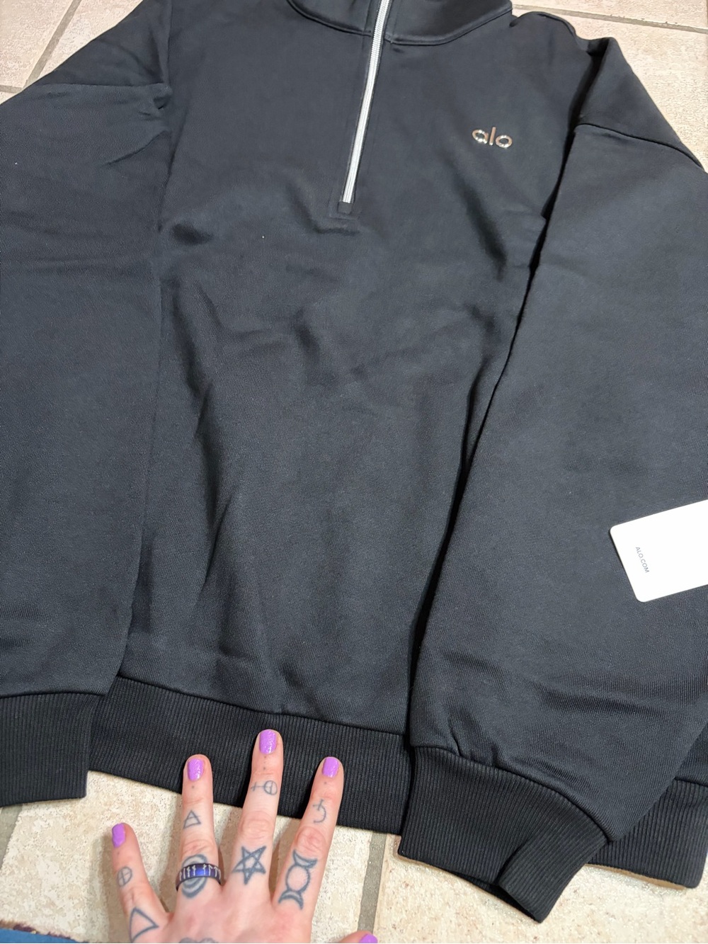 NWT ALO Accolade 1/4 Zip Pullover (Black) Size Large - Picture 4 of 13